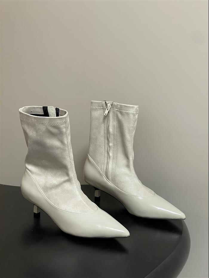 20251128172614215 370